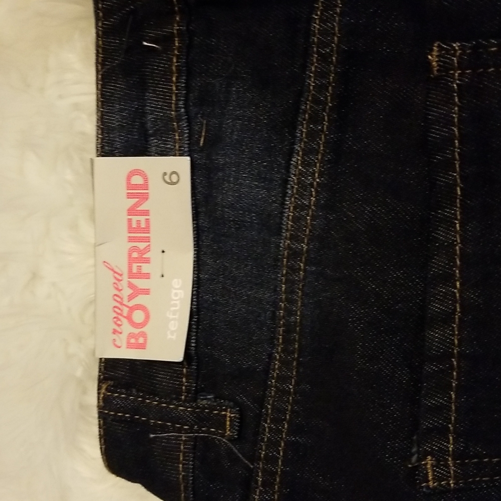 REFUGE Cropped Boyfriend Button Fly Jeans - Picture 13 of 15